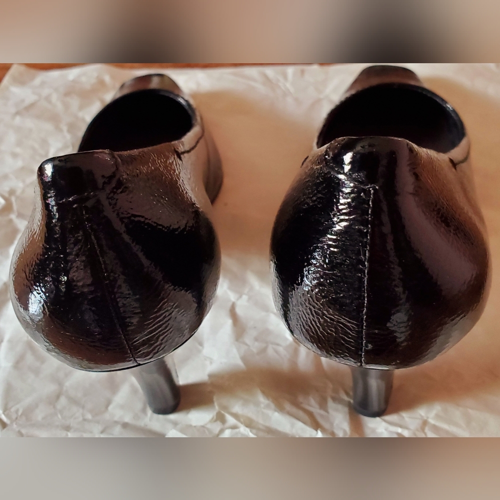 Aerosoles Classic Black Patent Leather Pumps - Women - Picture 5 of 6